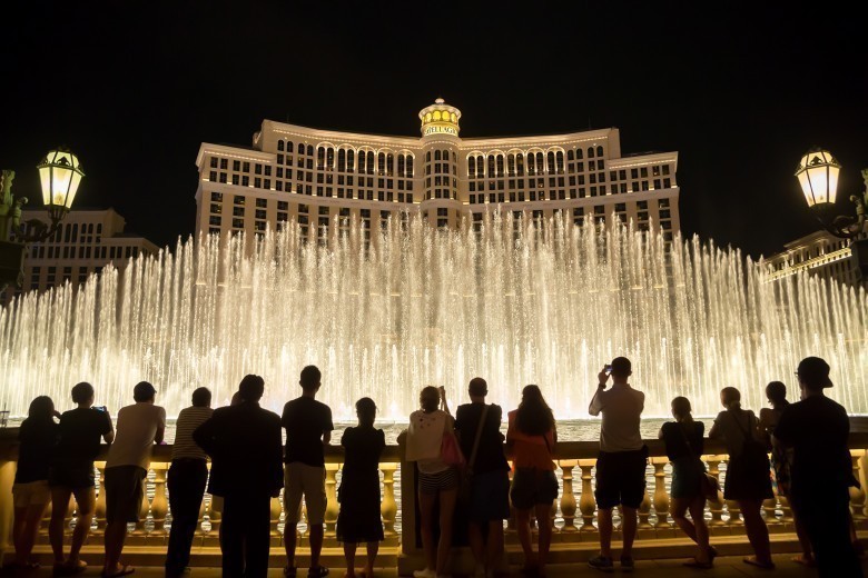 Head Outside to The Fountains of Bellagio
