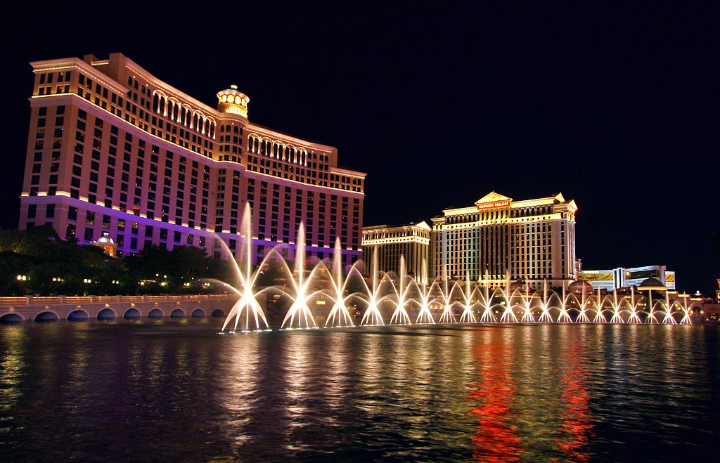 Bellagio Casino and Fountain Show