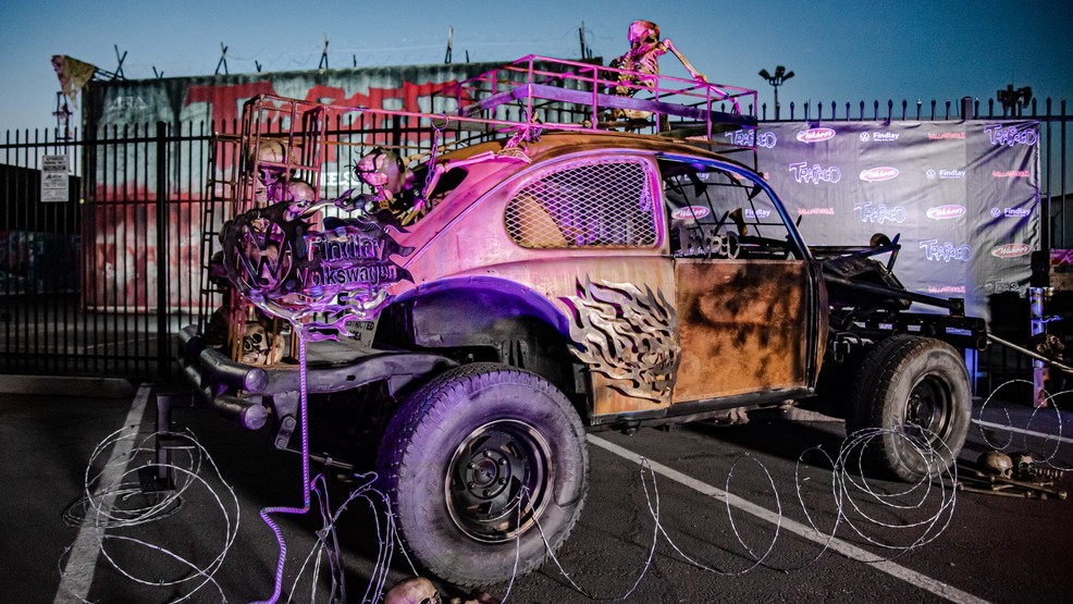 HALLOWHEELS: Trapped drive through Haunted Experience