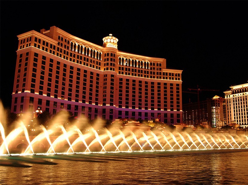 Watching the Bellagio Fountains