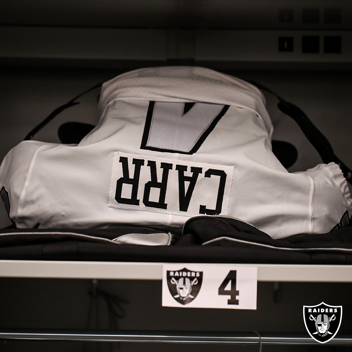 Con: The Las Vegas Raiders can’t move on from Carr if he is still their starter