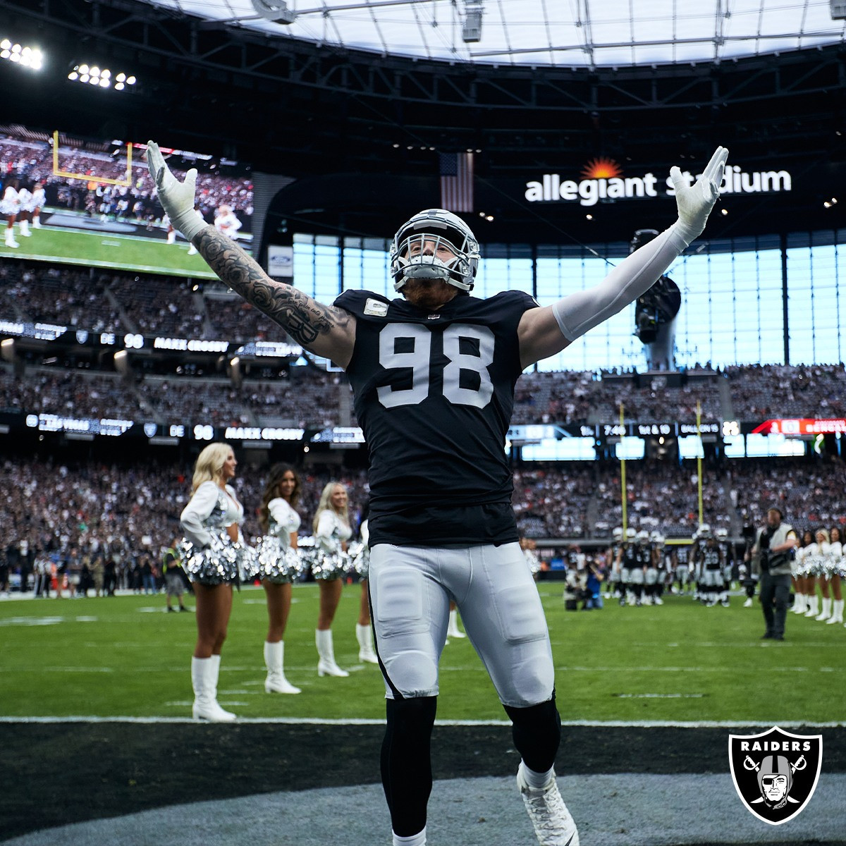 The Good: The Raiders make the playoffs for the first time in six years.