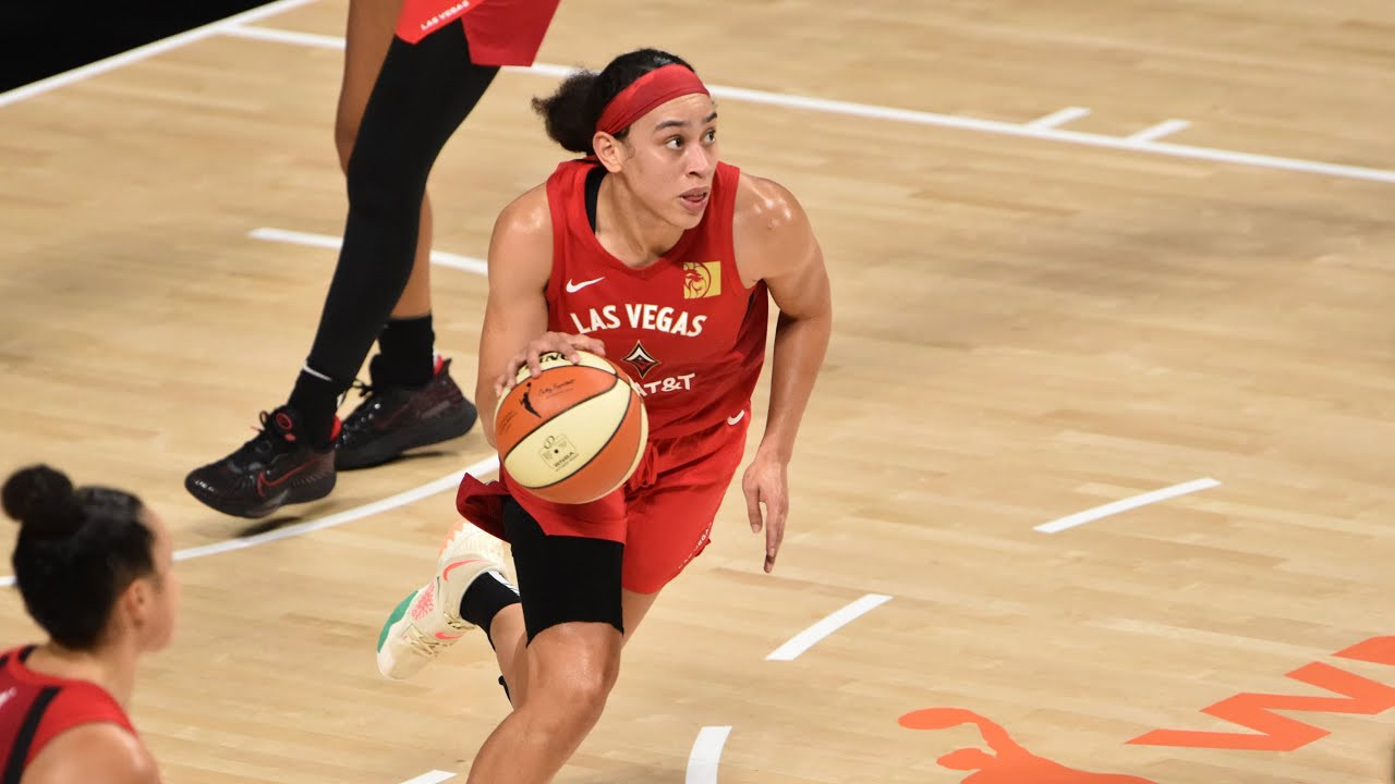 #5 Dearica Hamby (Las Vegas Aces Forward)