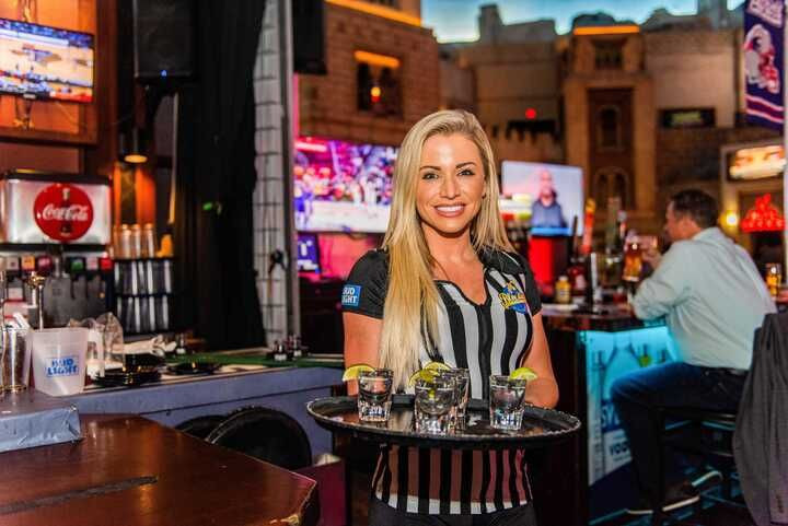 Blondies sports bar at Planet Hollywood