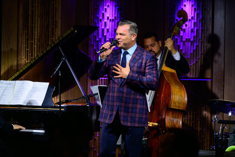 Dave Damiani at Vic’s