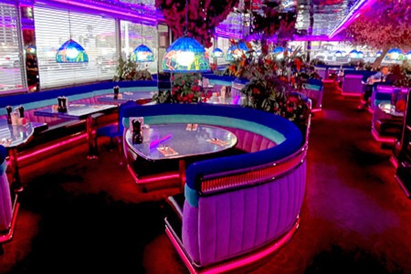 5 Weirdest Restaurants in Vegas